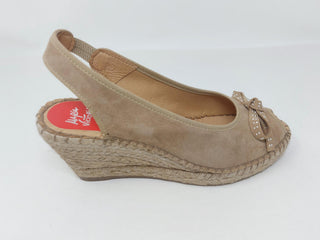 Taupe Suede leather sandal with lace in the front